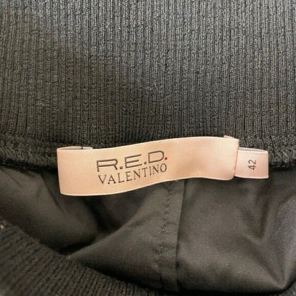 2 for $30 RED VALENTINO Black Lace Skirt - Picture 6 of 9